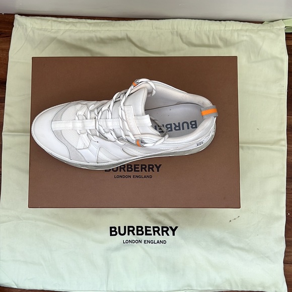 Burberry Lowtop Optic White Sneaker - Picture 2 of 5